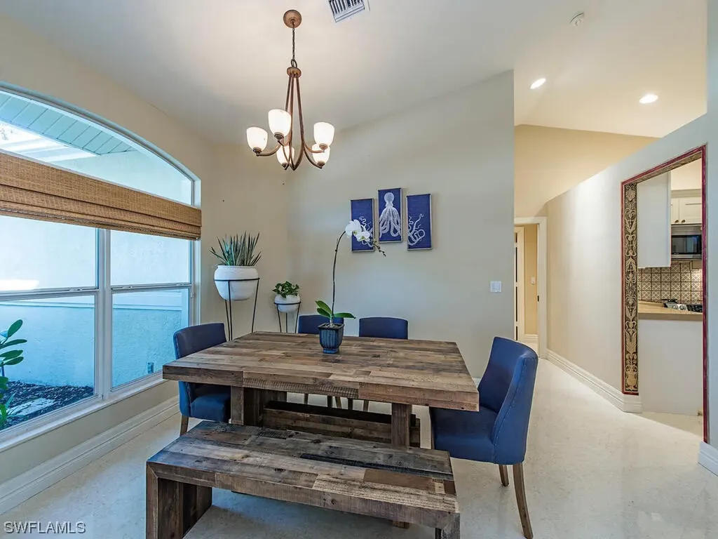 200 Fairway Circle Naples FL 34110