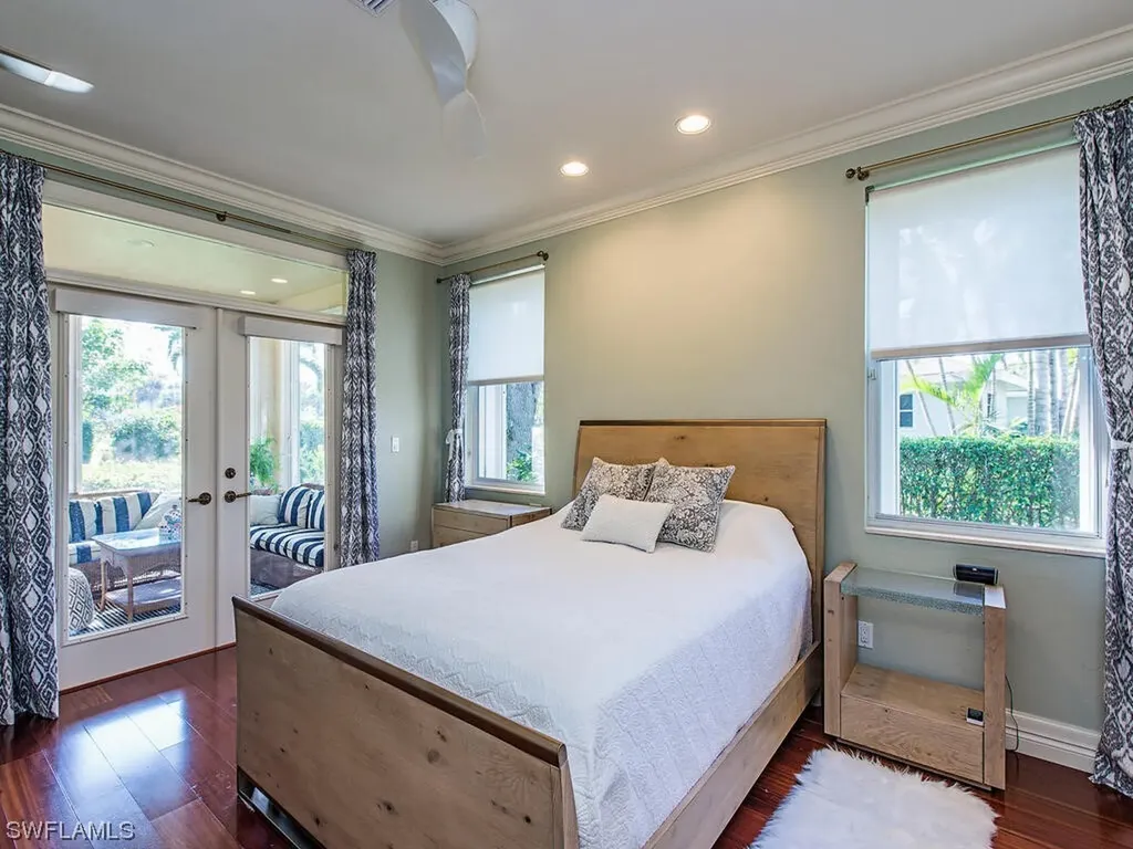 200 Fairway Circle Naples FL 34110