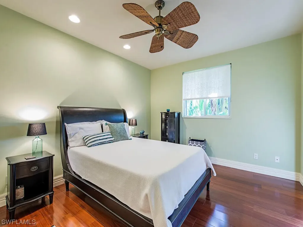 200 Fairway Circle Naples FL 34110