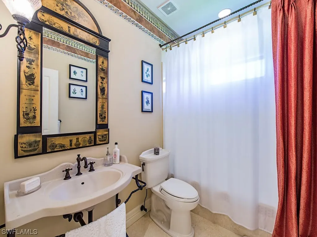 200 Fairway Circle Naples FL 34110