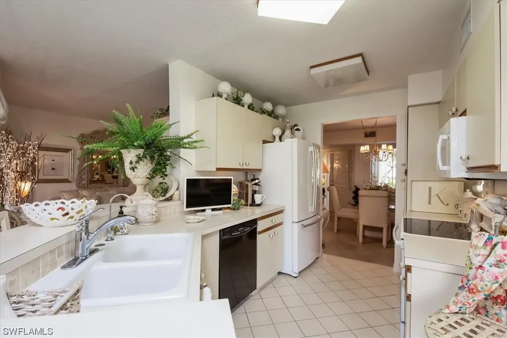 47 Bennington Drive Naples FL 34104