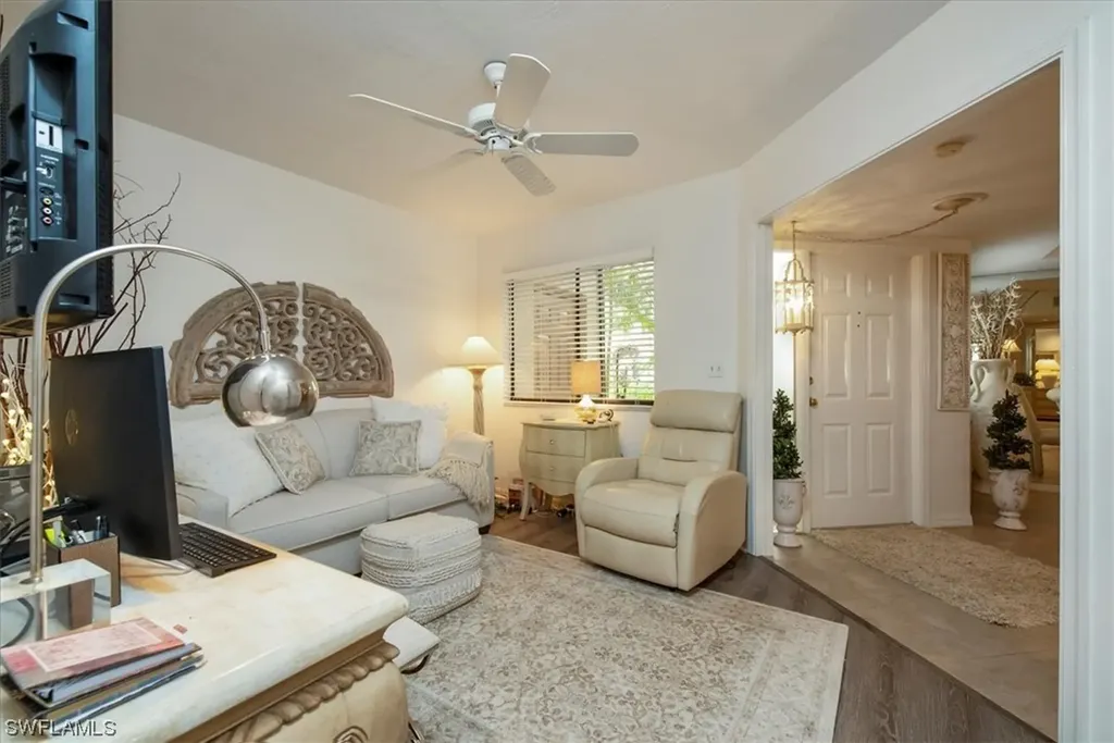 47 Bennington Drive Naples FL 34104