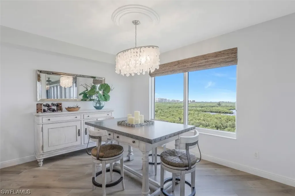 445 Cove Tower Drive Naples FL 34110