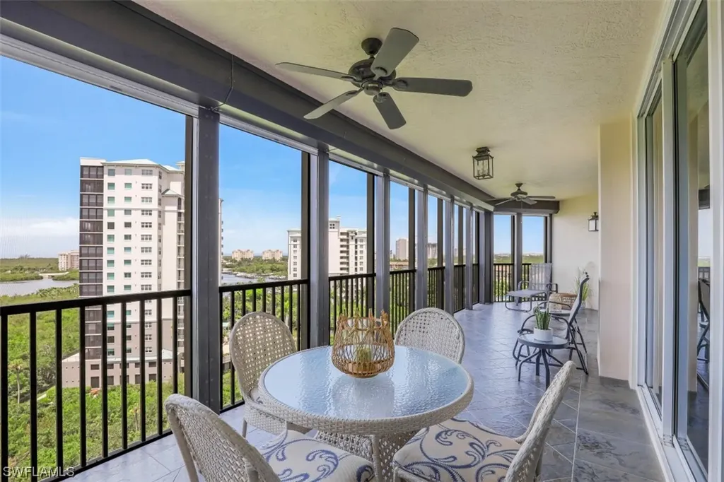 445 Cove Tower Drive Naples FL 34110