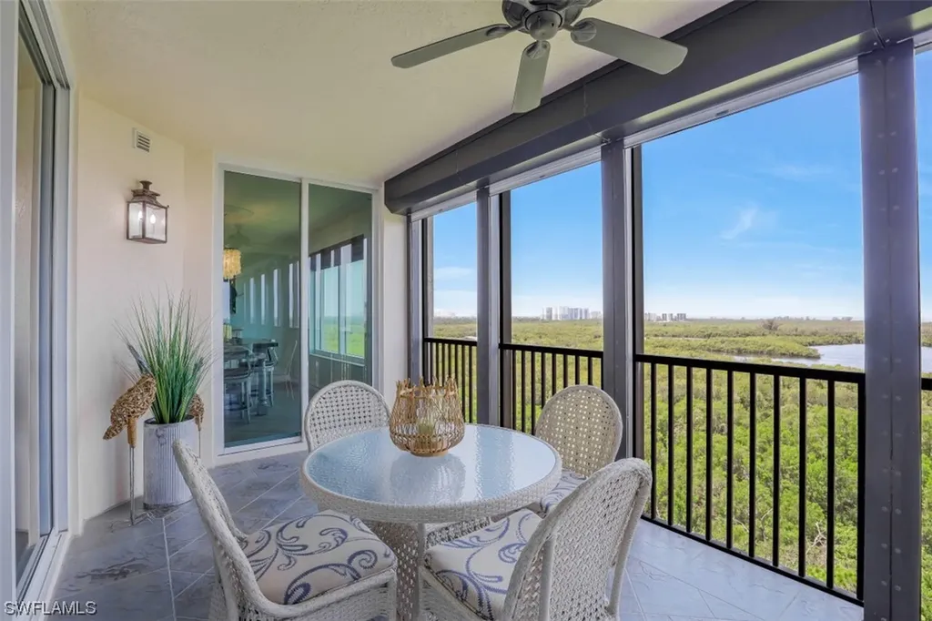 445 Cove Tower Drive Naples FL 34110