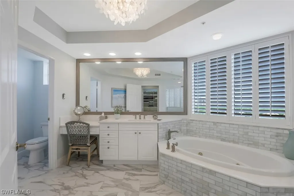 445 Cove Tower Drive Naples FL 34110