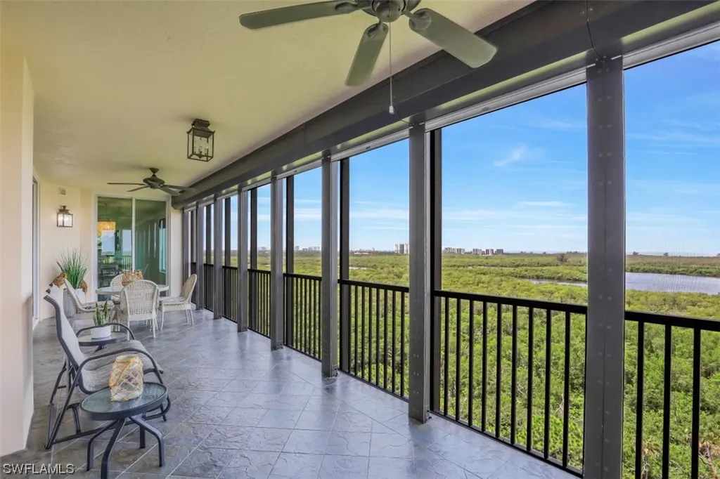 445 Cove Tower Drive Naples FL 34110