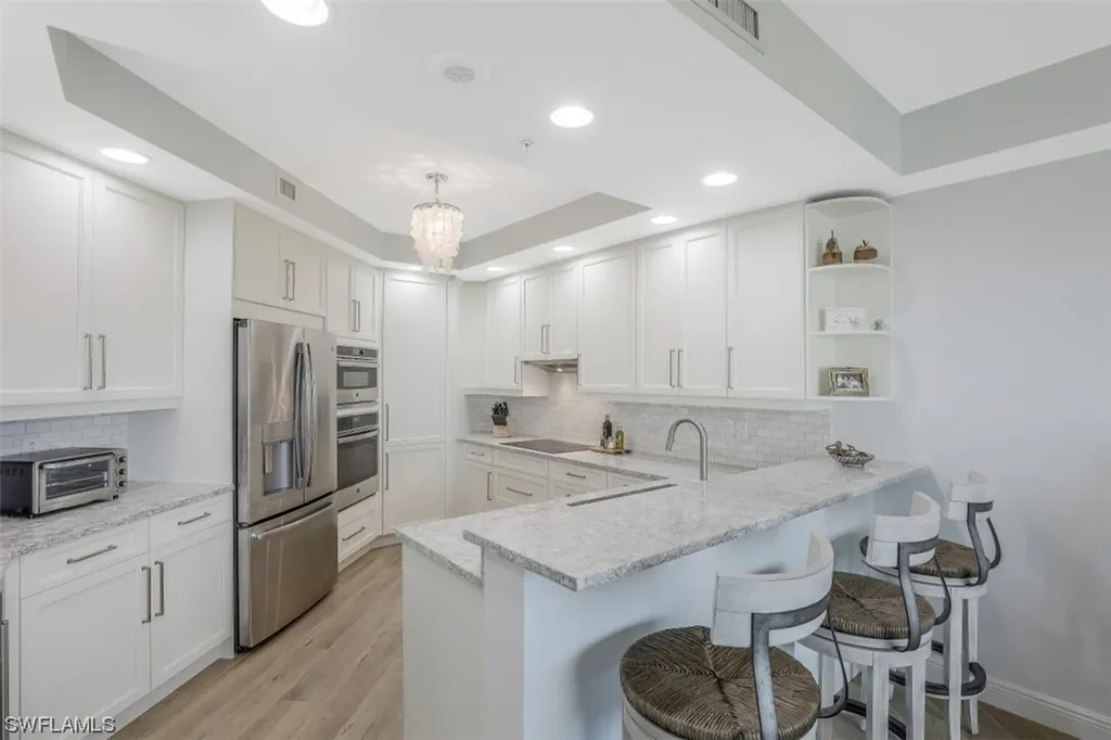 445 Cove Tower Drive Naples FL 34110