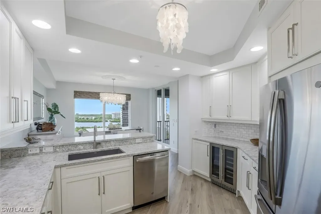 445 Cove Tower Drive Naples FL 34110