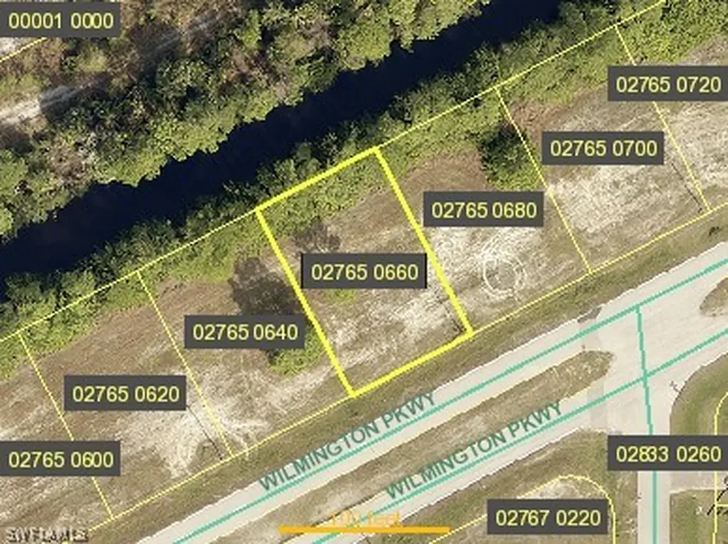 27 Wilmington Parkway Cape Coral FL 33993