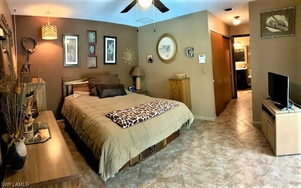 2260 54th Street SW Naples FL 34116
