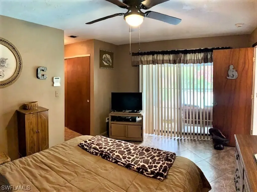 2260 54th Street SW Naples FL 34116