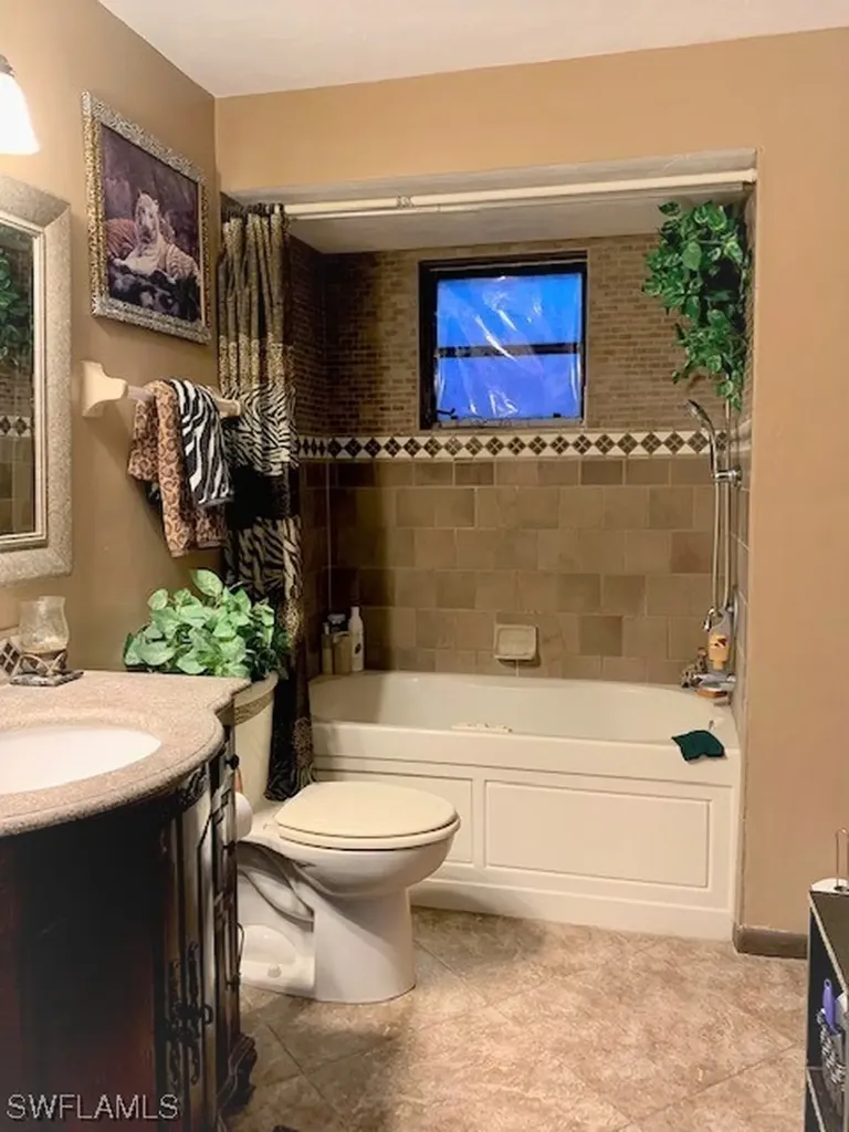 2260 54th Street SW Naples FL 34116