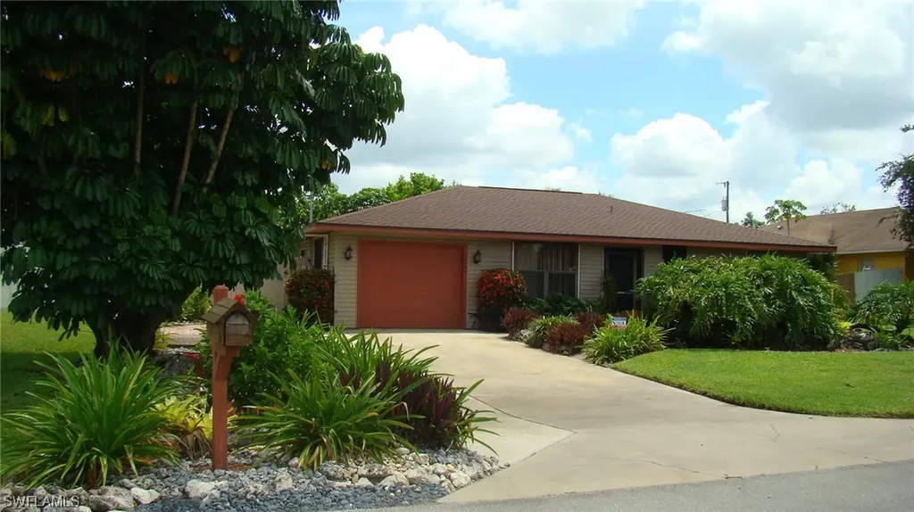 2260 54th Street SW Naples FL 34116