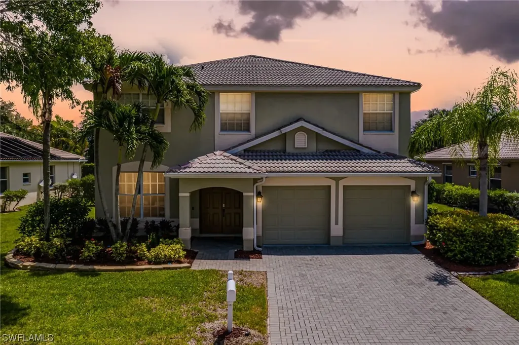 11026 Lakeland Circle Fort Myers FL 33913