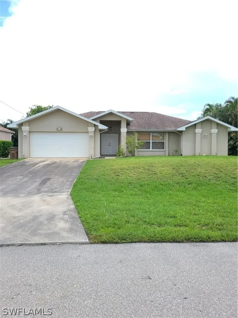 3727 SW 19th Place Cape Coral FL 33914