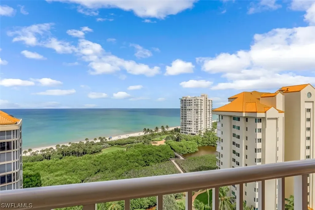 40 Seagate Drive Naples FL 34103