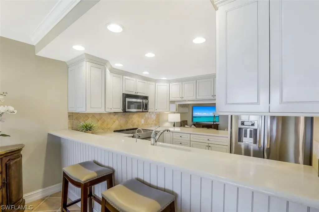 40 Seagate Drive Naples FL 34103