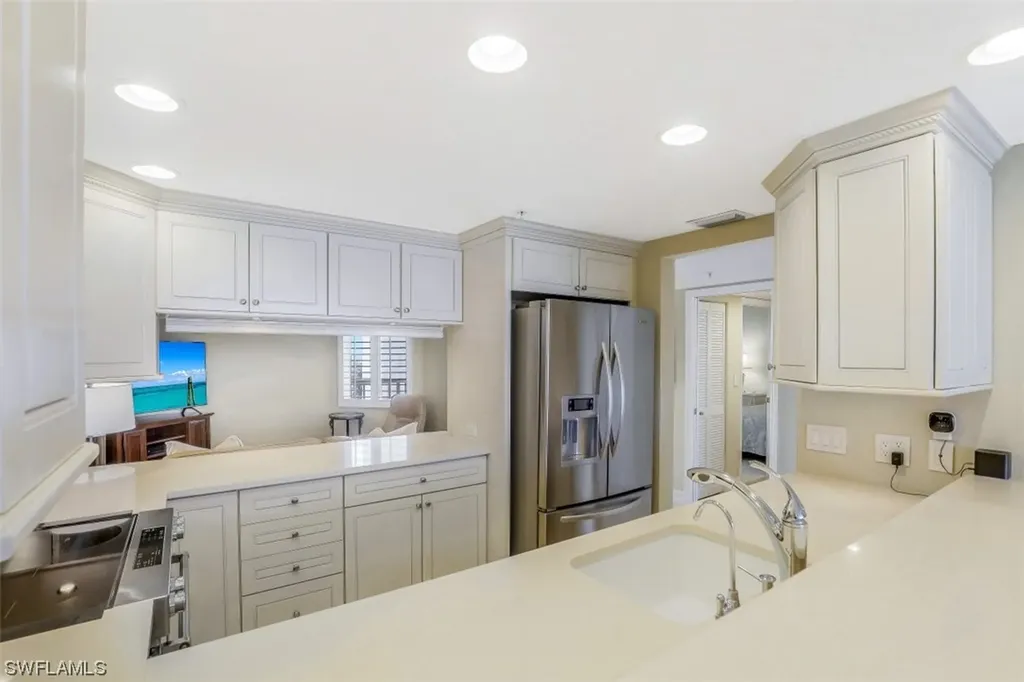 40 Seagate Drive Naples FL 34103