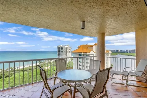 40 Seagate Drive Naples FL 34103