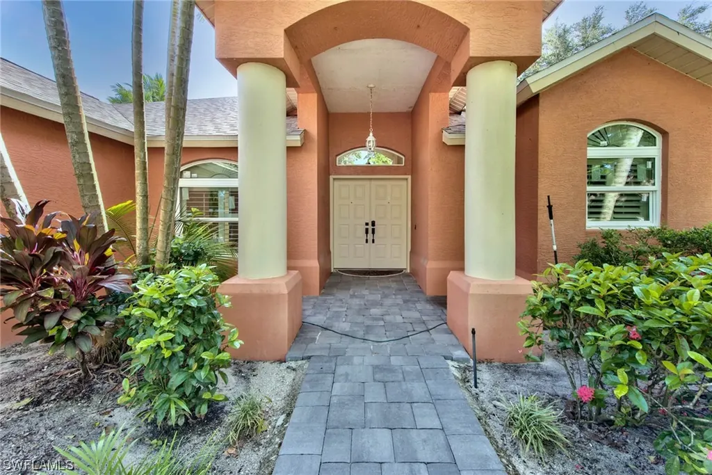 10111 Boca Circle Naples FL 34109
