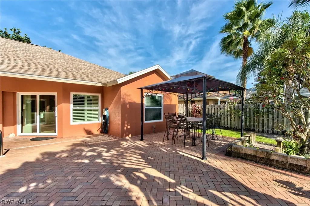 10111 Boca Circle Naples FL 34109