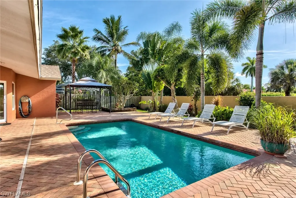10111 Boca Circle Naples FL 34109