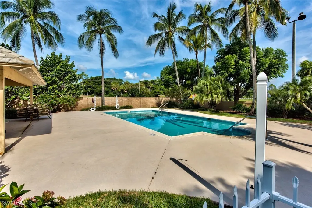 10111 Boca Circle Naples FL 34109