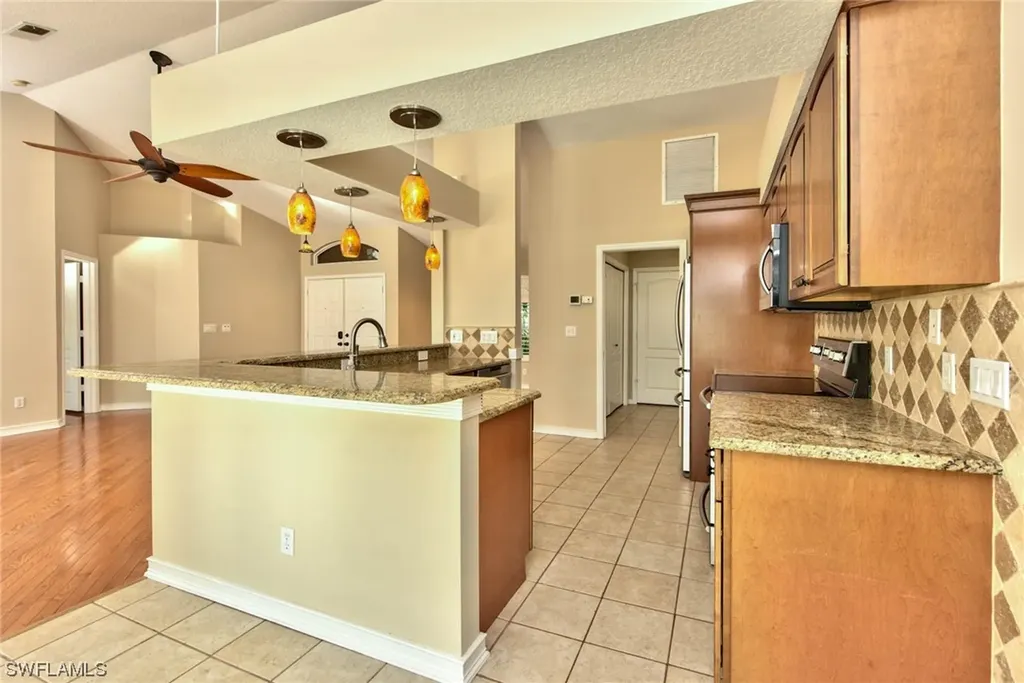 10111 Boca Circle Naples FL 34109