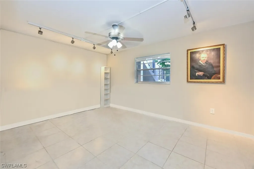 600 Valley Stream Drive Naples FL 34113