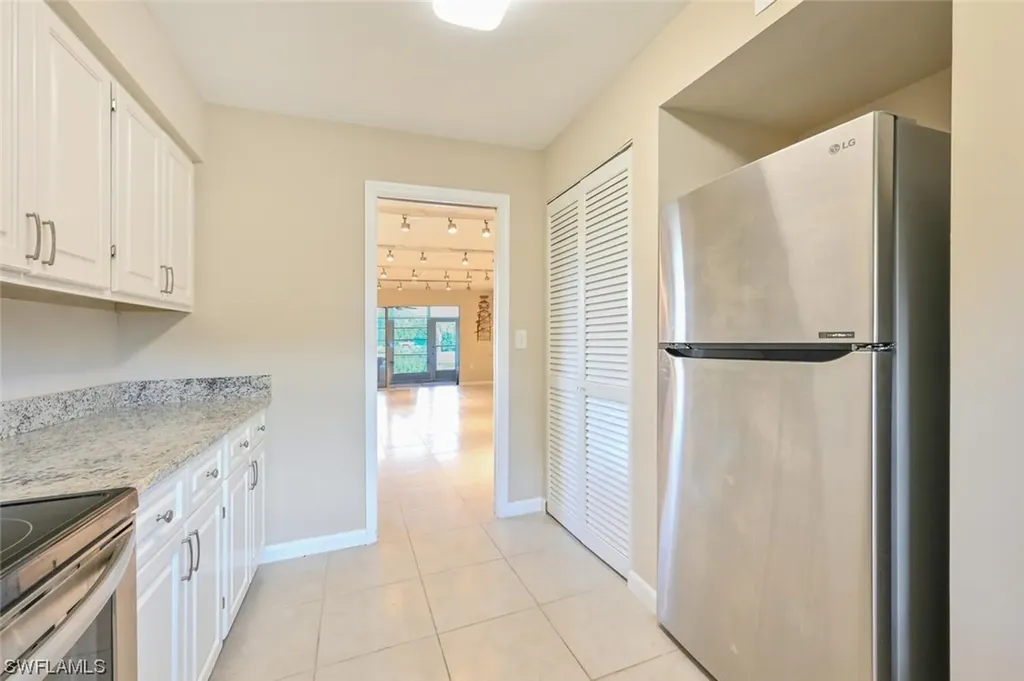 600 Valley Stream Drive Naples FL 34113
