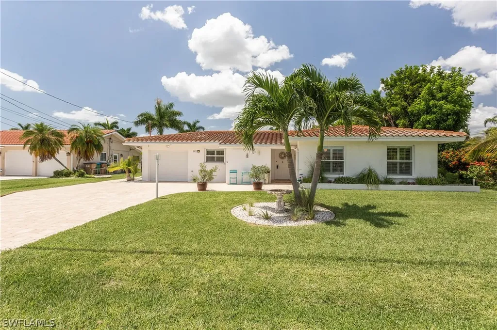4820 SW 2nd Place Cape Coral FL 33914