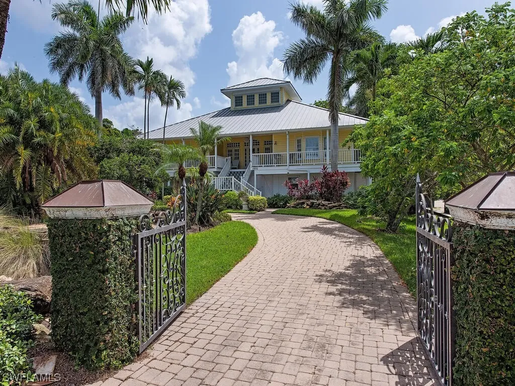 3551 Gordon Drive Naples FL 34102