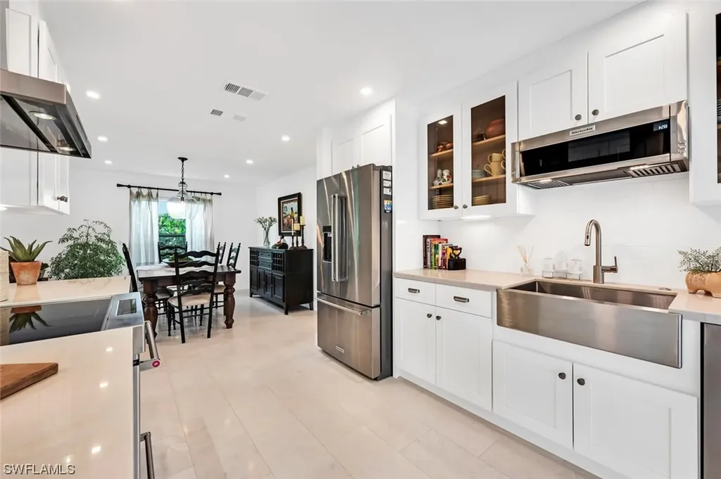 714 103rd Avenue N Naples FL 34108