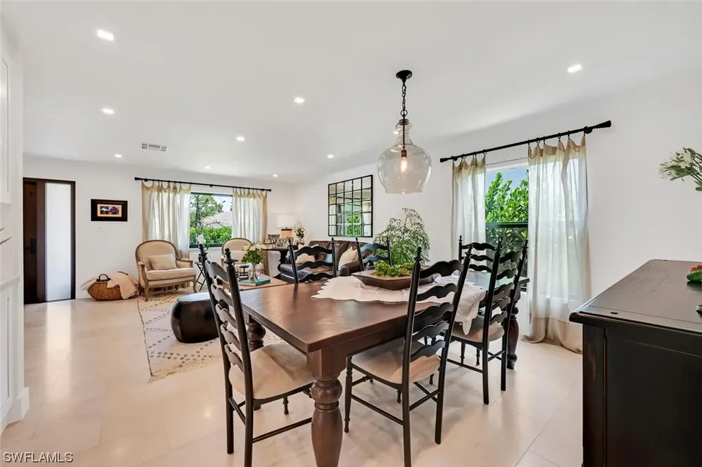 714 103rd Avenue N Naples FL 34108