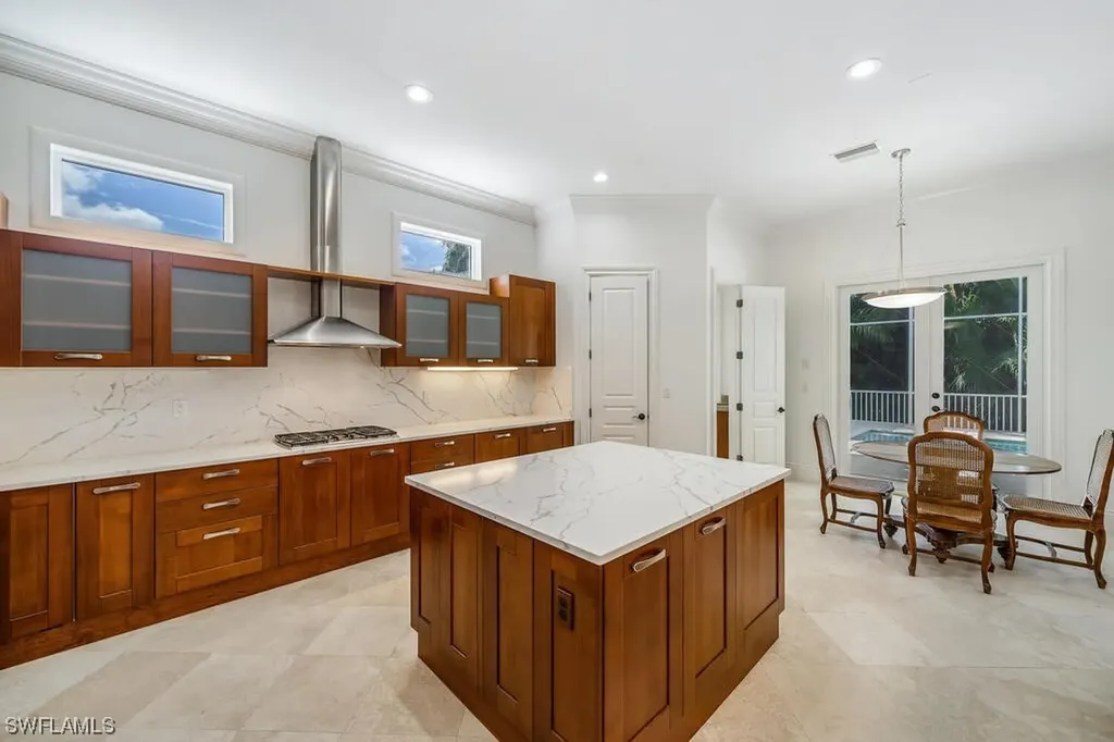 428 Rudder Road Naples FL 34102