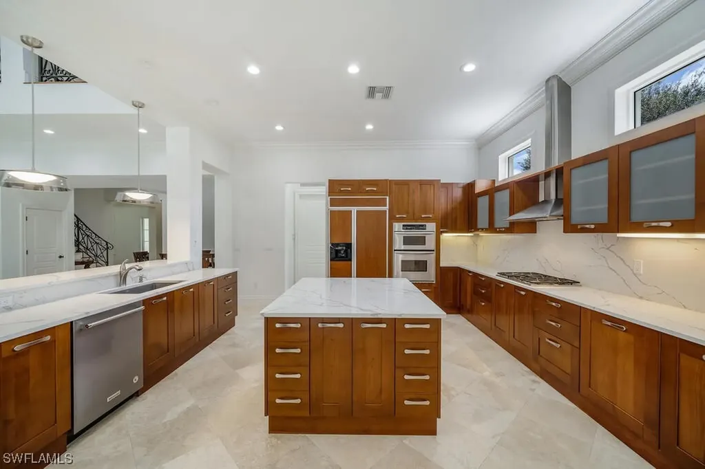 428 Rudder Road Naples FL 34102