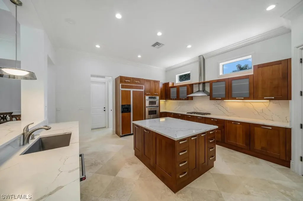 428 Rudder Road Naples FL 34102