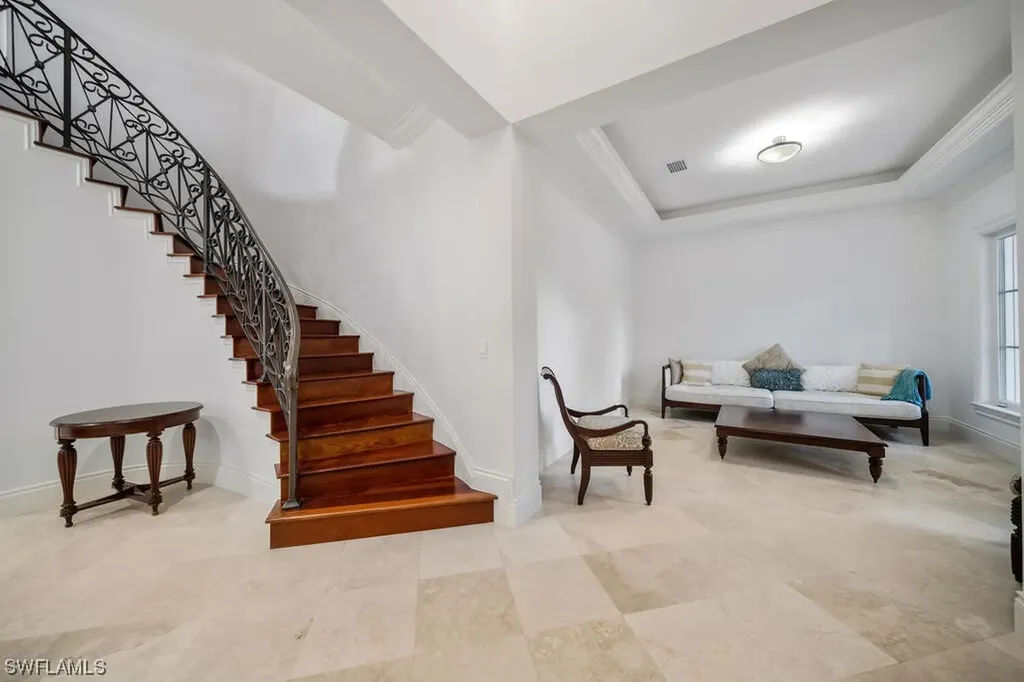 428 Rudder Road Naples FL 34102