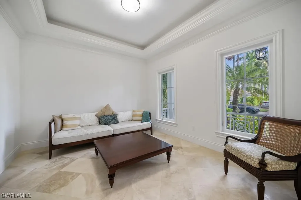 428 Rudder Road Naples FL 34102