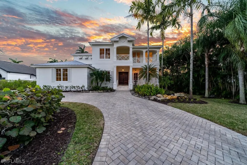 428 Rudder Road Naples FL 34102