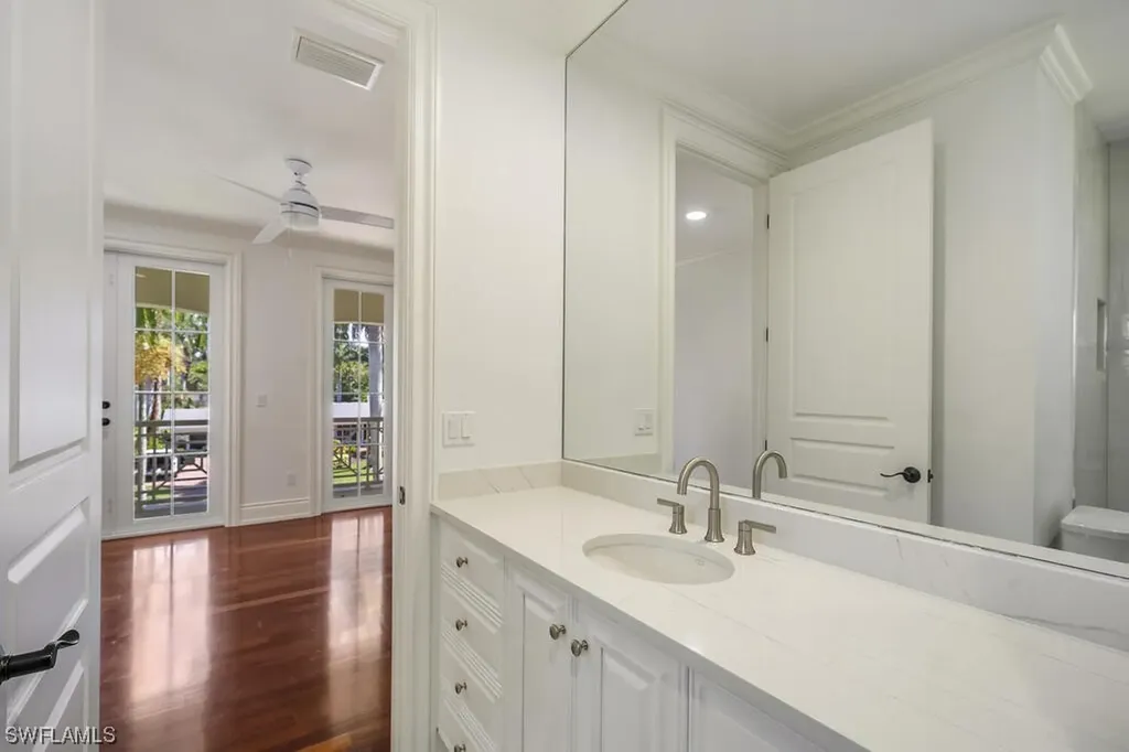428 Rudder Road Naples FL 34102