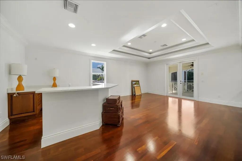 428 Rudder Road Naples FL 34102