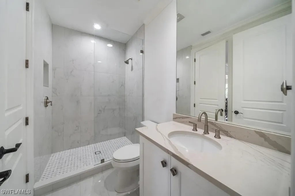 428 Rudder Road Naples FL 34102