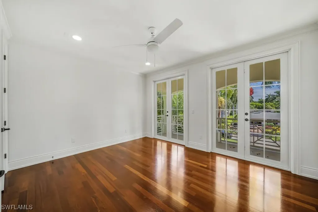 428 Rudder Road Naples FL 34102