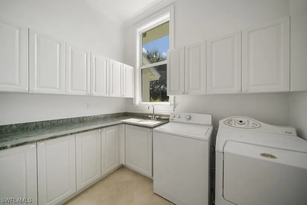 428 Rudder Road Naples FL 34102