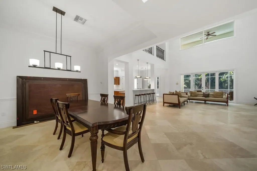 428 Rudder Road Naples FL 34102