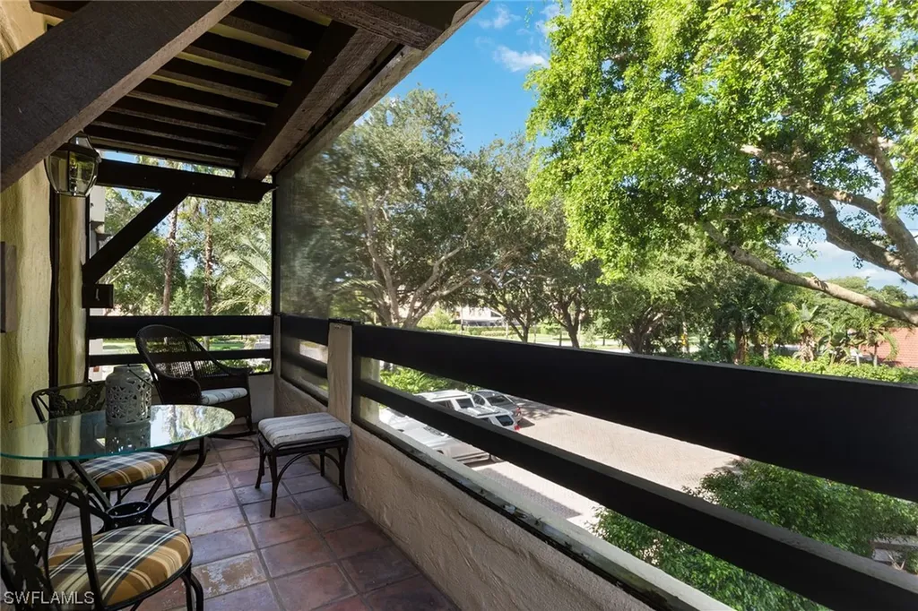 5850 Pelican Bay Boulevard Naples FL 34108