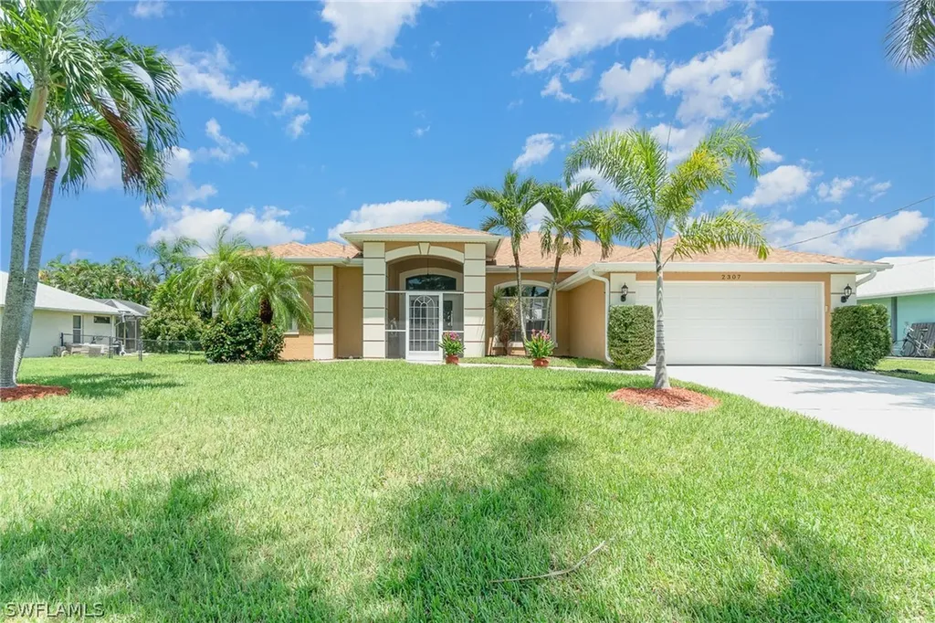2307 SW 44th Terrace Cape Coral FL 33914