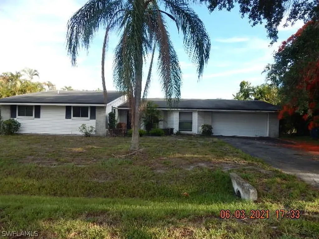 2218 Flora Avenue Fort Myers FL 33907